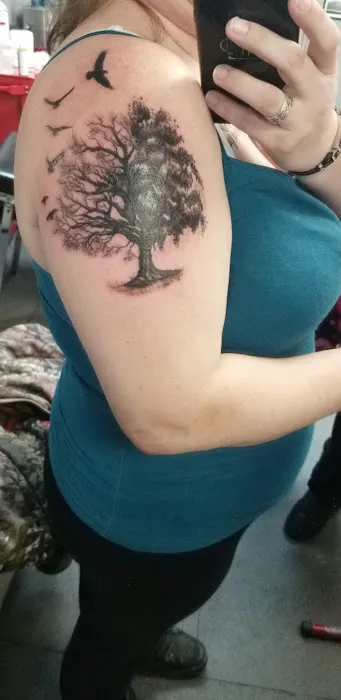 Absolute Tattoo's & Body 5