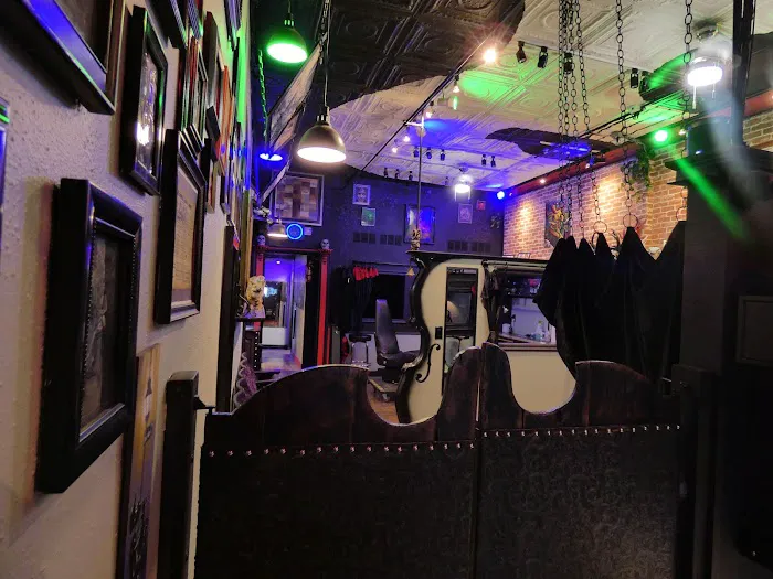 Needle Bar Tattoo Parlor 0