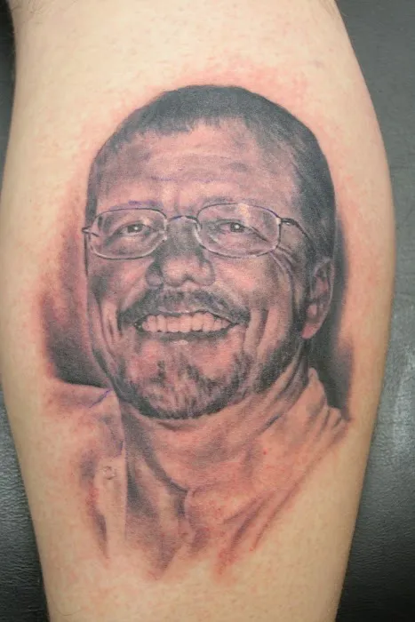 American Tattoo & Body Piercing 8