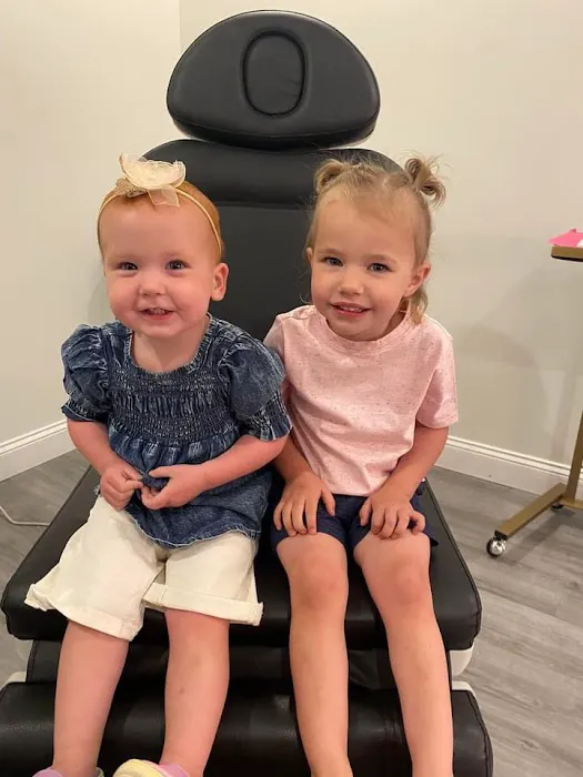 Pippa and Penny 0