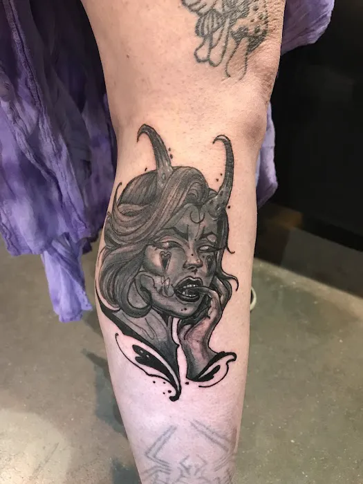 The Tattoo Shop 2