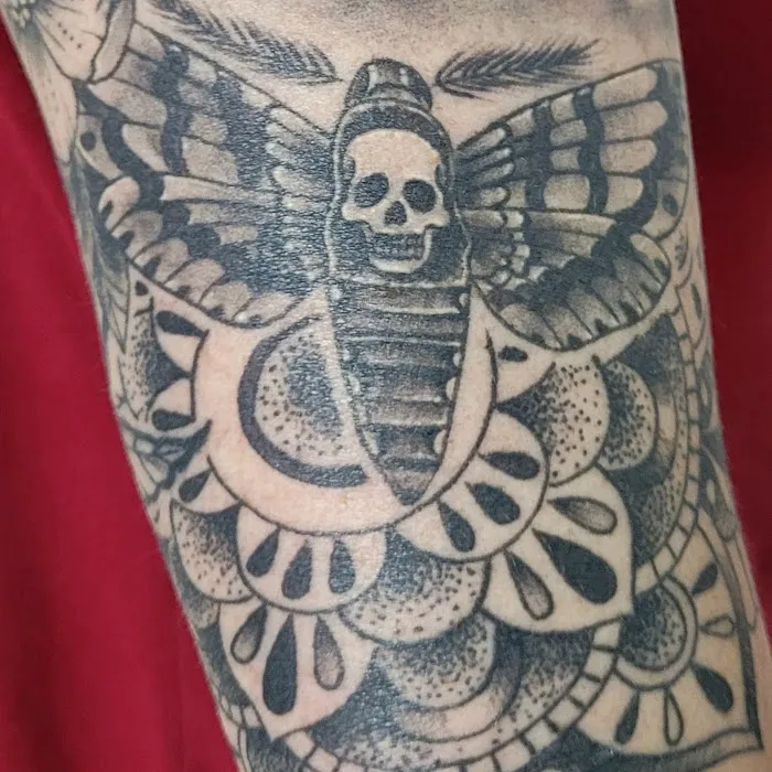 Golden Horseshoe Tattoo Shop 5