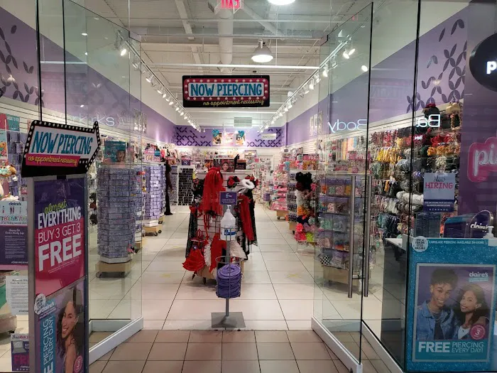 Claire's 0