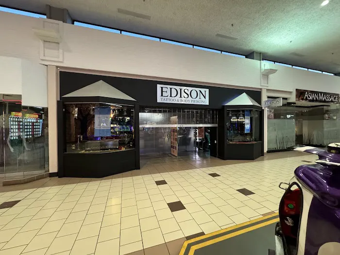 Edison Tattoo and Body Piercing 9