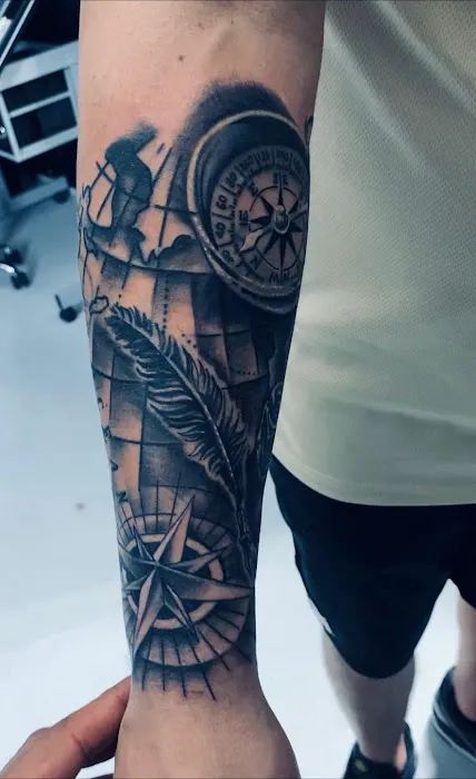 Noli Reyes Tatoo Artist 0
