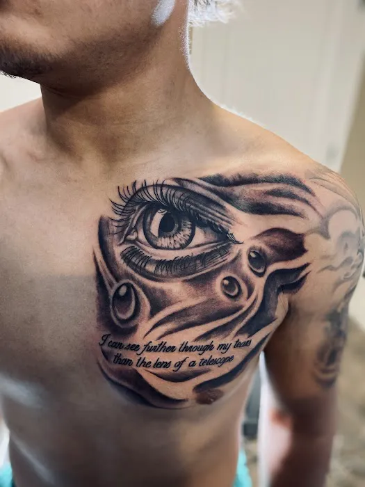 Noli Reyes Tatoo Artist 4