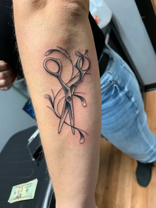 Bedford Legacy Tattoo and Body Piercing 7