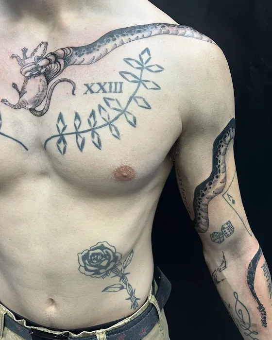 Symbolic Ink Tattoo Studio 6