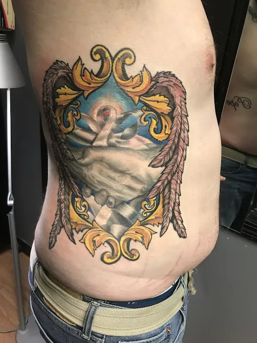 Gulf Shores Tattoos & Piercings 8