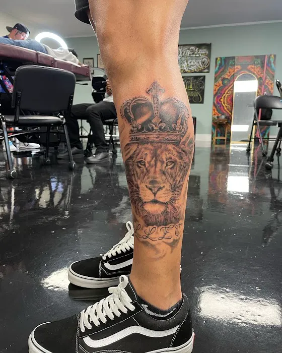 Blue Blood Tattoo Studio 4