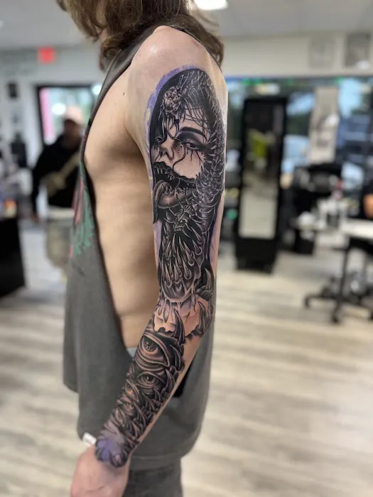 NUCLEAR INK TATTOO STUDIO 4