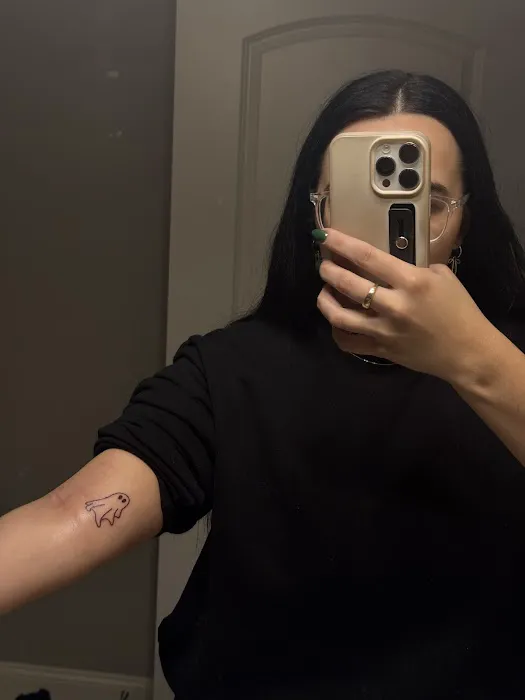 Outliers Tattoo Studio 8