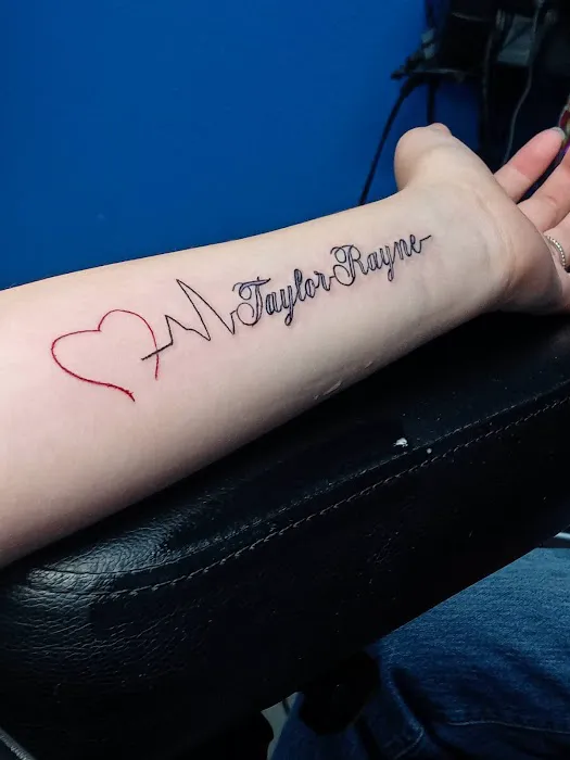 Psychotic Tattoo Studio LLC 4