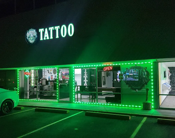 Lucky's Ink 1