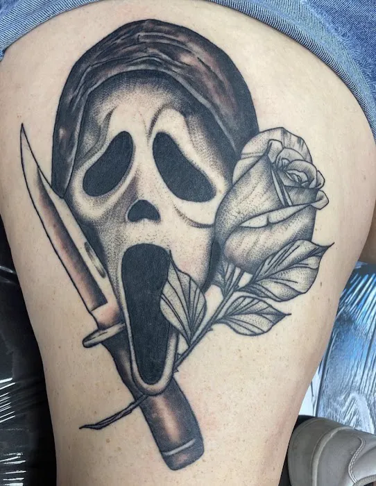 Hollow Hill Tattoo Studio 5