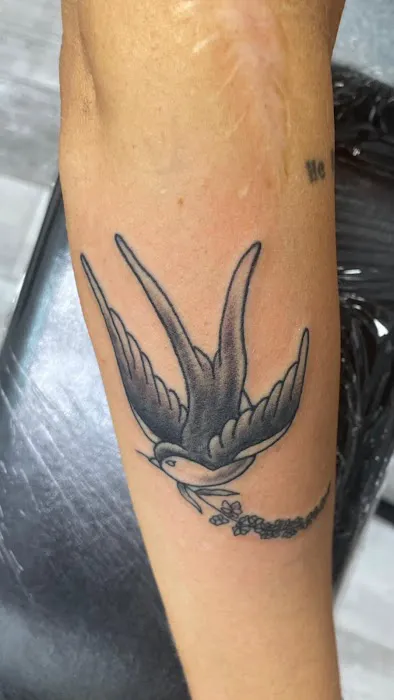 Stratus Tattoo & Art Studio 4