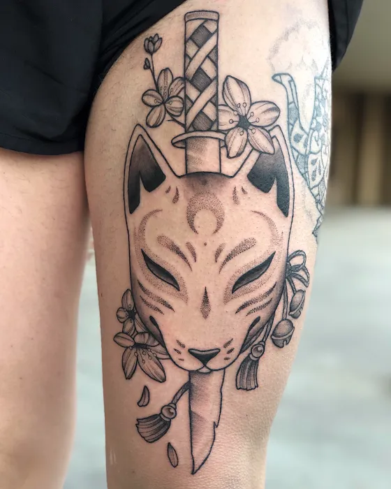 Nolana Tattoo & Piercing 9