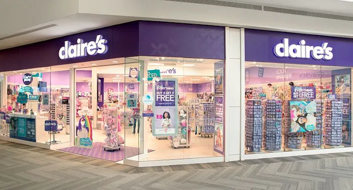 Claire's 0