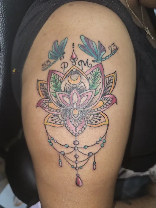 Sacred Art Tattoo Studio 0