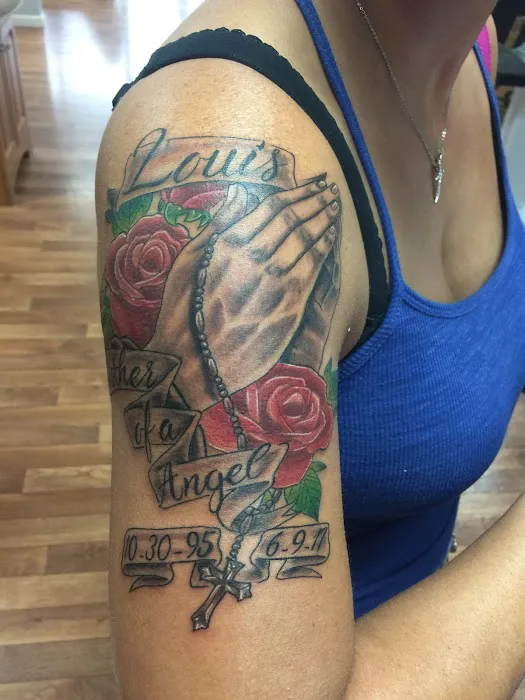 Sacred Art Tattoo Studio 3