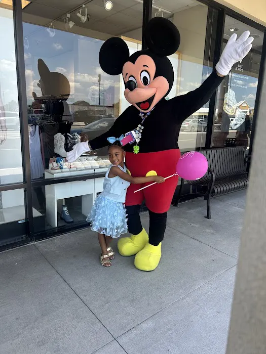 Claire's 6