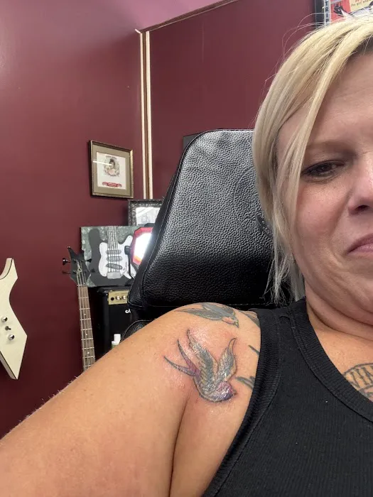 The Railroad Ave. Social Club, Tattoo Studio 4
