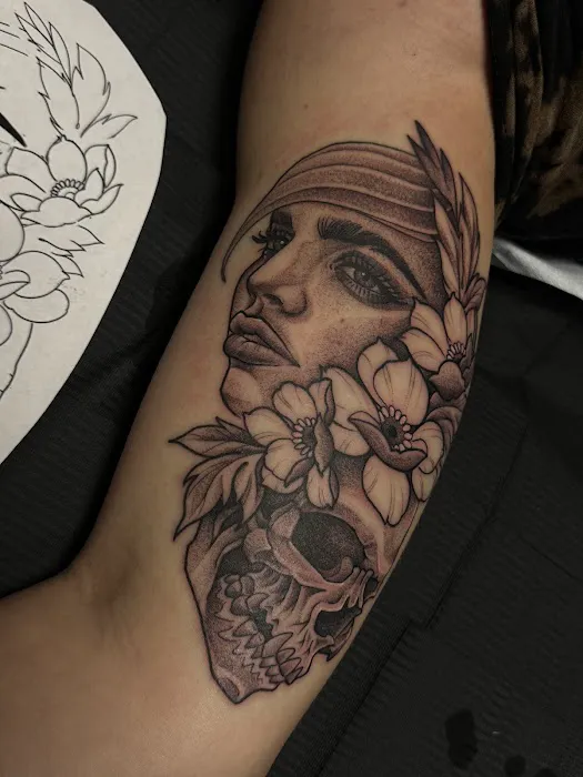 Live Canvas Tattoo Parlour 4