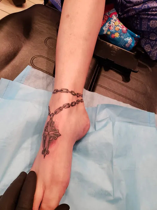 Grafic ink tattoo studio 8