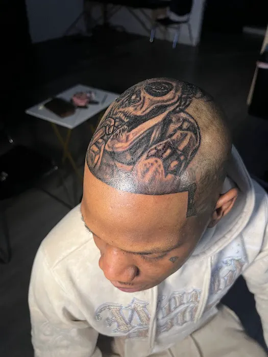 Crest coast tattoo & Art gallery 6