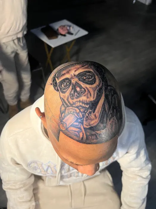 Crest coast tattoo & Art gallery 8