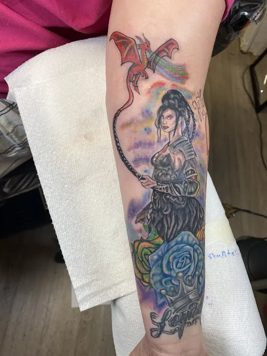 Crest coast tattoo & Art gallery 1