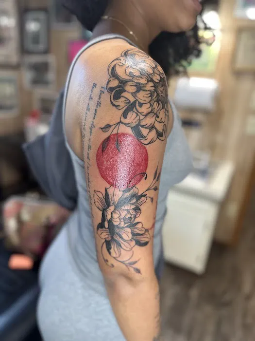 Rougarou Collective Tattoo Shop 0