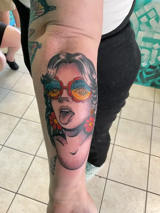 Needlemasters tattoo studio 7