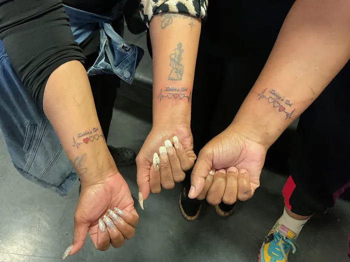 Needlemasters tattoo studio 8