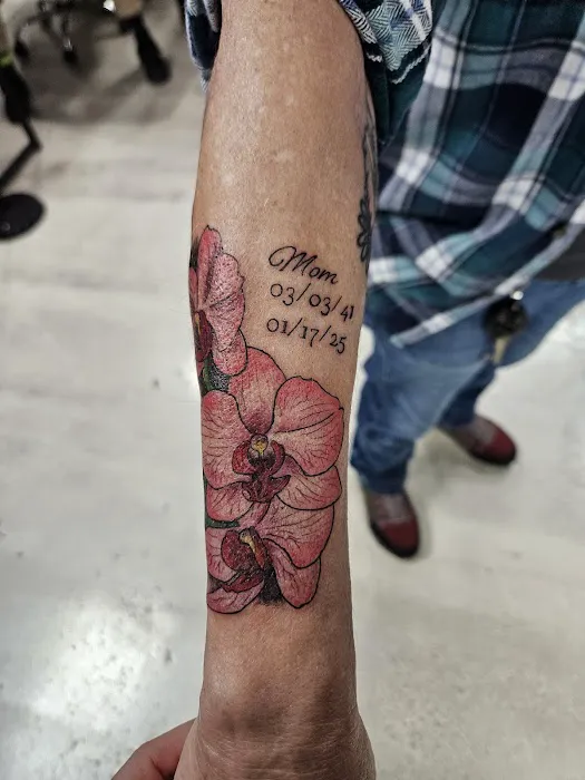 Hiram's Tattoo Collective 0