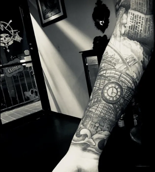 The Pirate's Cove Tattoos and Piercings Orlando 0
