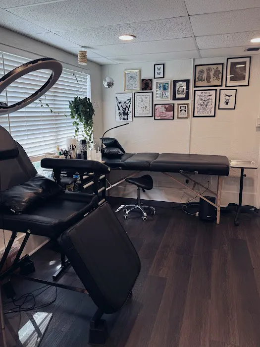 Amaranthine Tattoo Studio 4