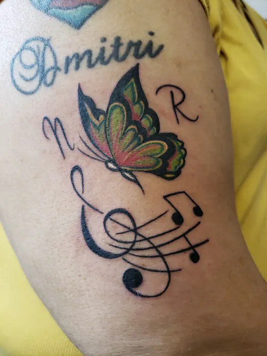 His & Her Tattoos 7