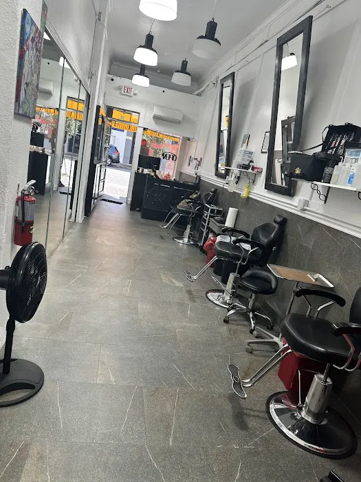 Steph's Tattoo Shop 6