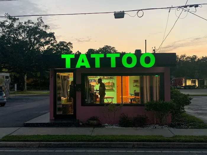 Full Circle Tattoo Collective 0