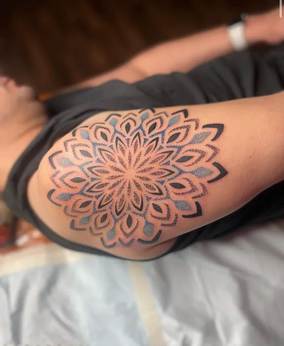 Full Circle Tattoo Collective 2