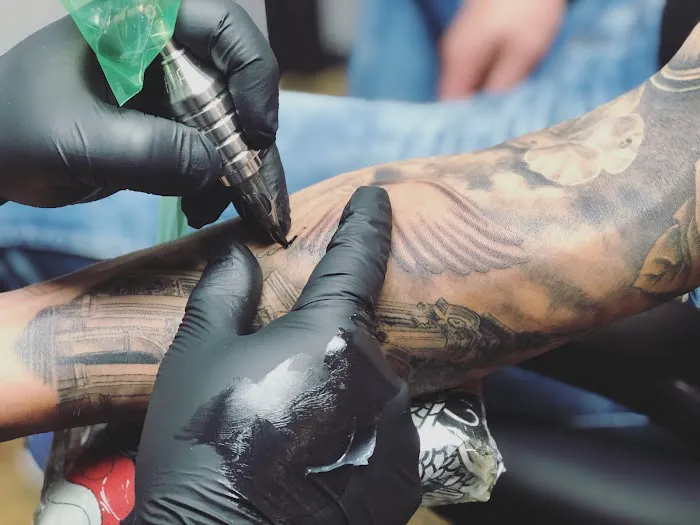 Baseline Tattoos | Formerly Chicago Tattoo Co. 3
