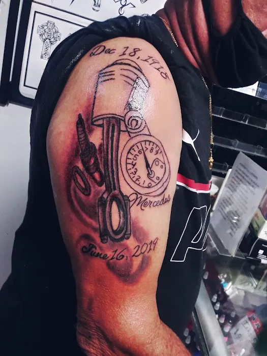 Mami’s tattoo & Supplies 6