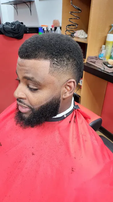 GQ Barbershop ,Tattoo Lounge & spa 0