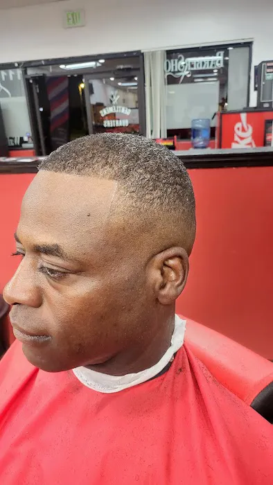 GQ Barbershop ,Tattoo Lounge & spa 6