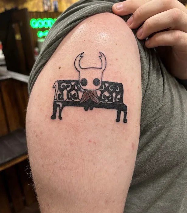 Good Vibrations Ink Tattoo and Body Piercing 2