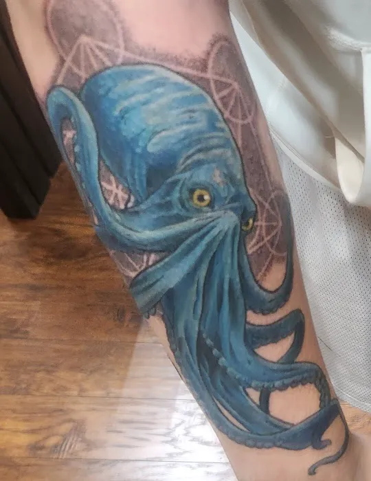 Good Vibrations Ink Tattoo and Body Piercing 7