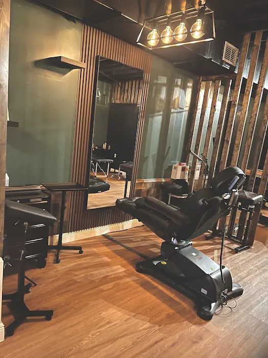 Enigma tattoo shop 2