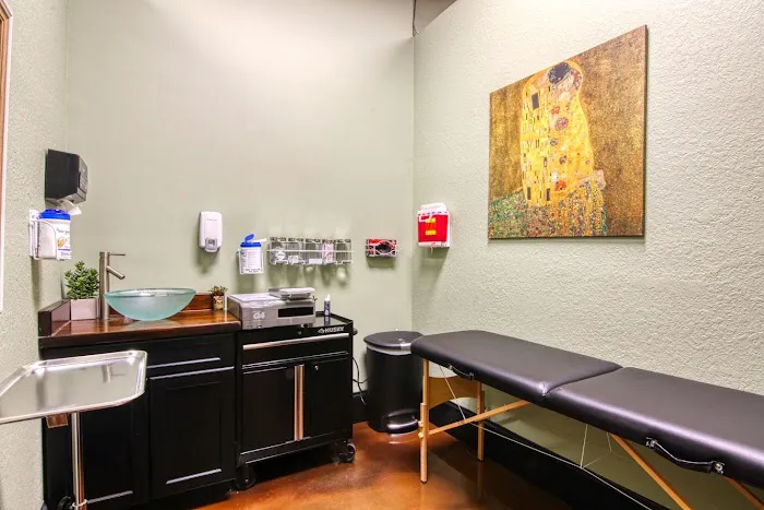 Homesick Tattoo Studio & Gallery 4