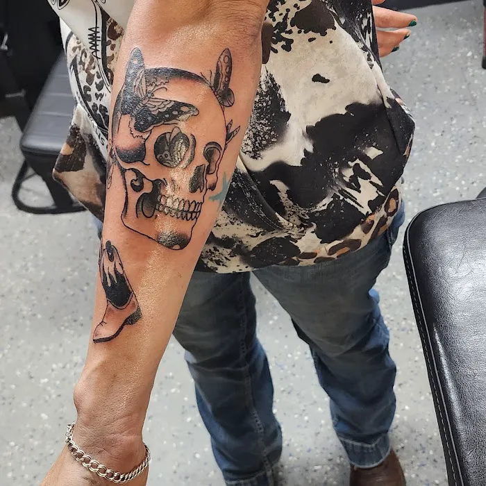 ELECTRIC TRADITION TATTOO 7
